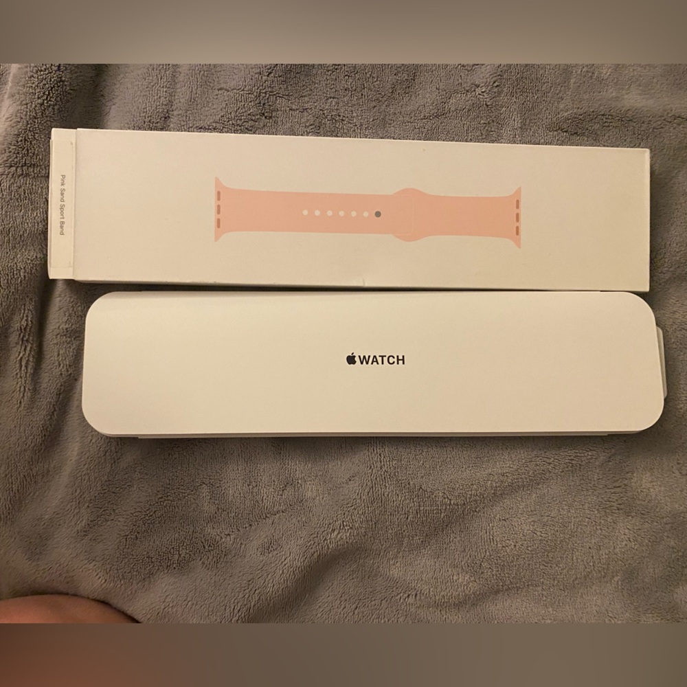 NWT Apple Watch Pink Sand sports band. Size 40MM